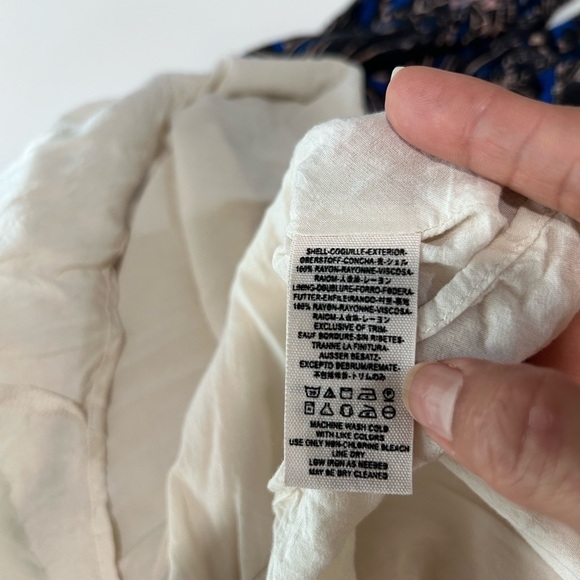 Elegant Blue and White Women's Dress - Picture 16 of 16